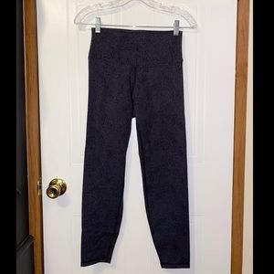 Old Navy SZ M, 7/8 Spotted Leggings